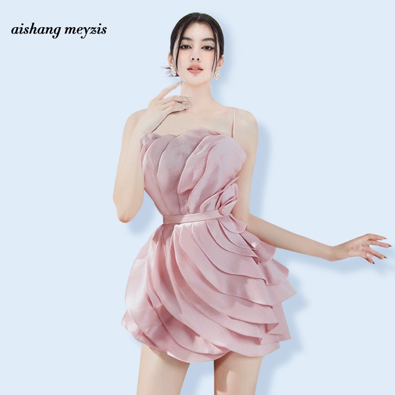 小众设计感礼服女2024春季新款吊带重工一片式荷叶修身短款连衣裙
